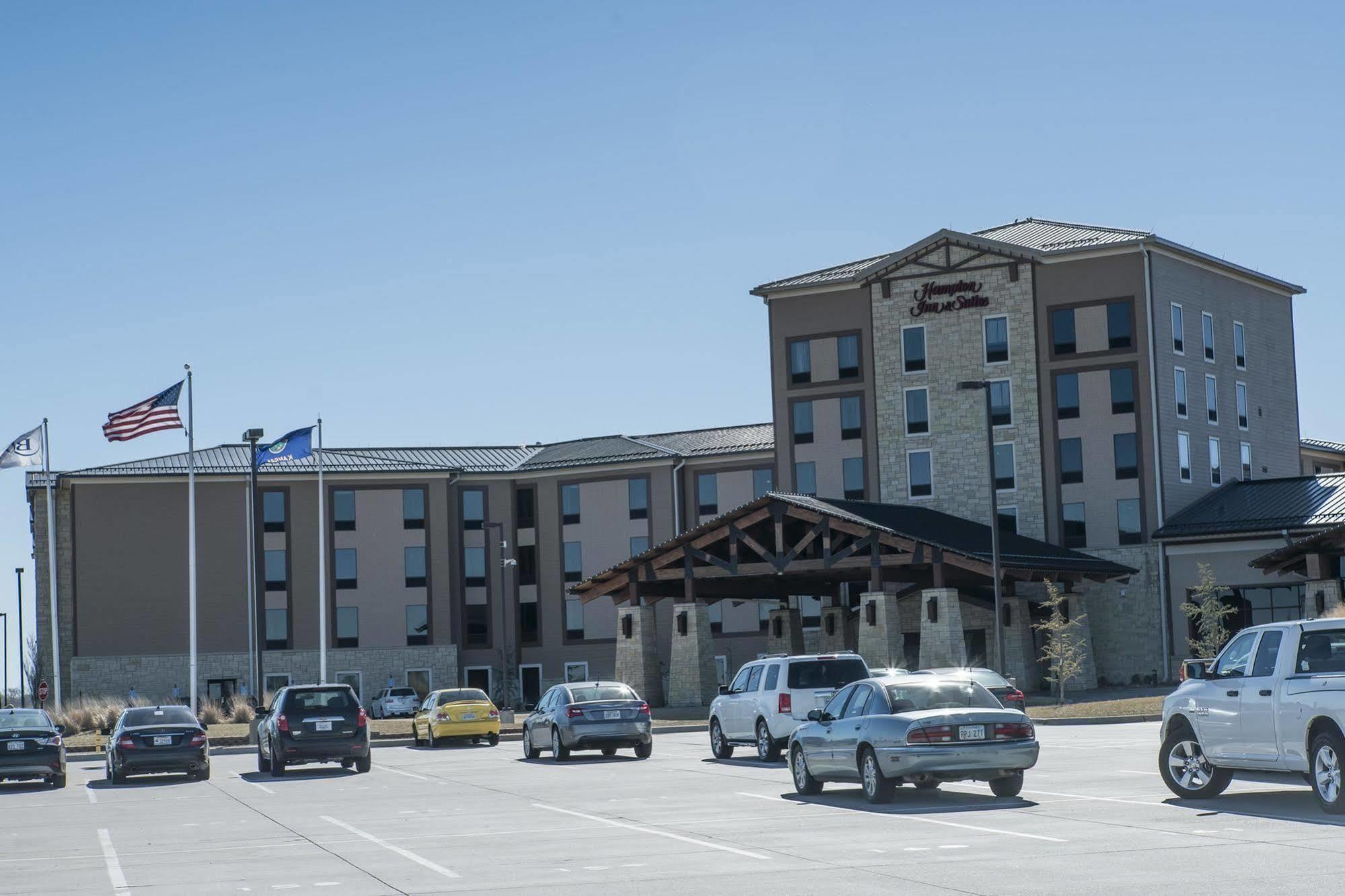 Hampton Inn & Suites I-35/Mulvane מראה חיצוני תמונה