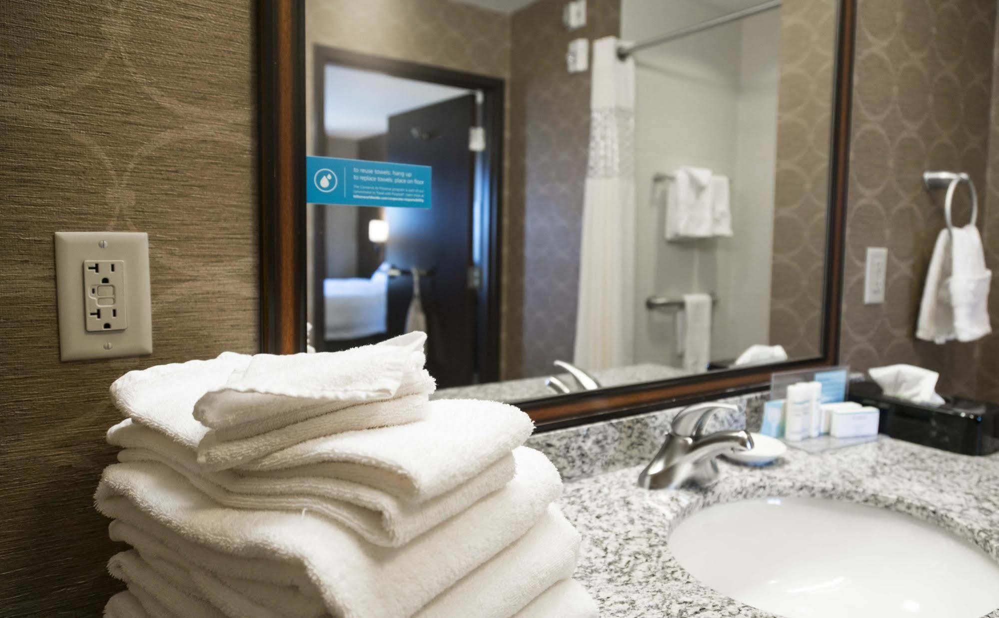 Hampton Inn & Suites I-35/Mulvane מראה חיצוני תמונה